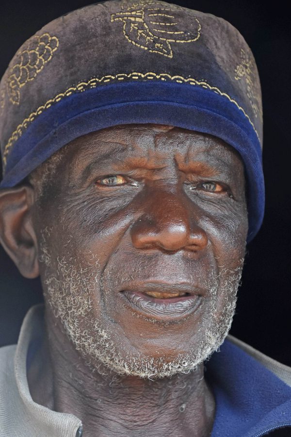 Old man near Masisi - Congo tours