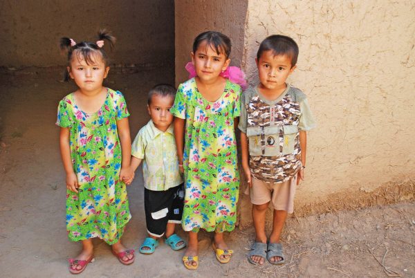 Children in rural village - Uzbekistan holidays