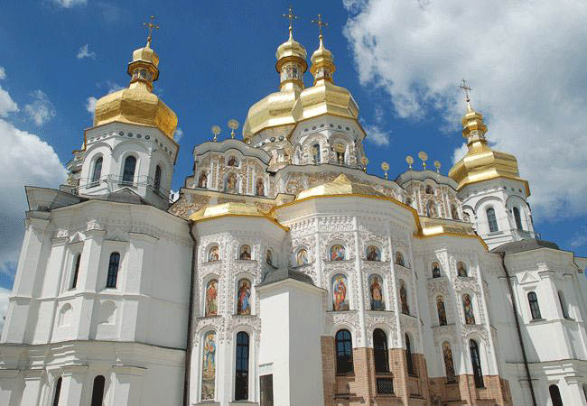 Gold domes of Lavra monastery - Ukraine holidays and tours