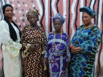 Ife priestesses at the palace shrine, Oshogbo - Nigeria holidays