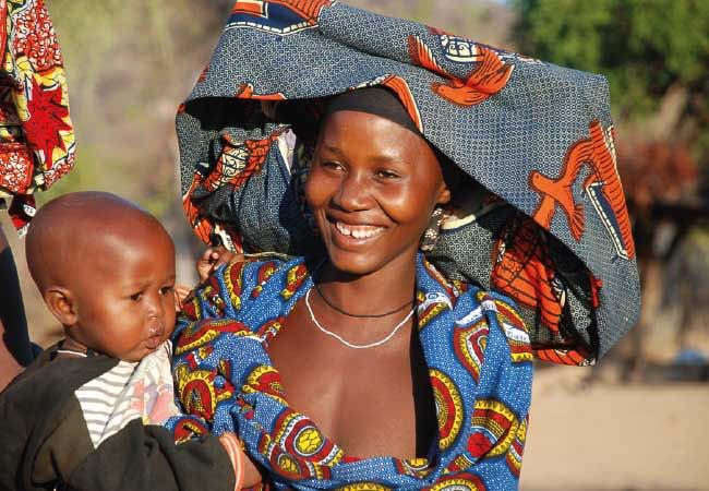 Young Mucabal woman with baby - Angola tours