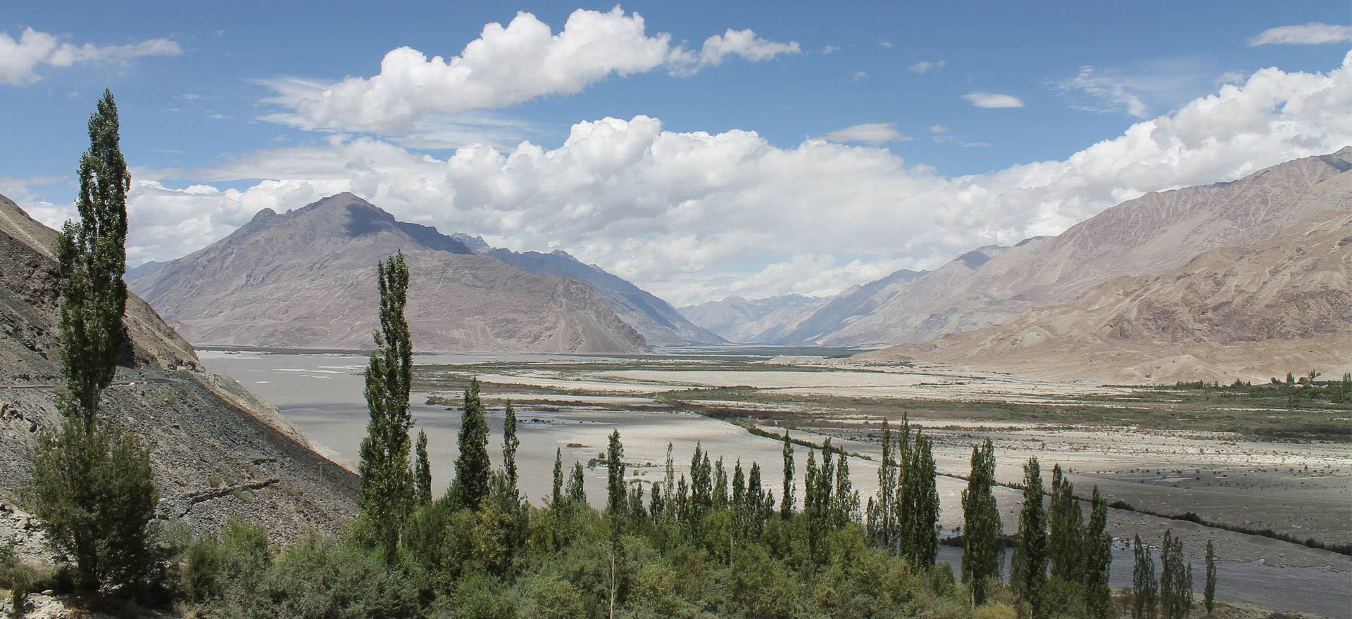 Mountain scenery in Ladakh - India Holidays and Tours