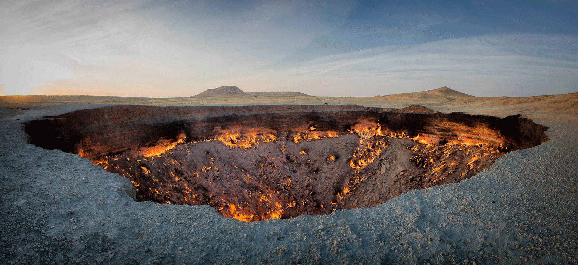 Turkmenistan Holidays and Tours - Darwaza flaming gas crater