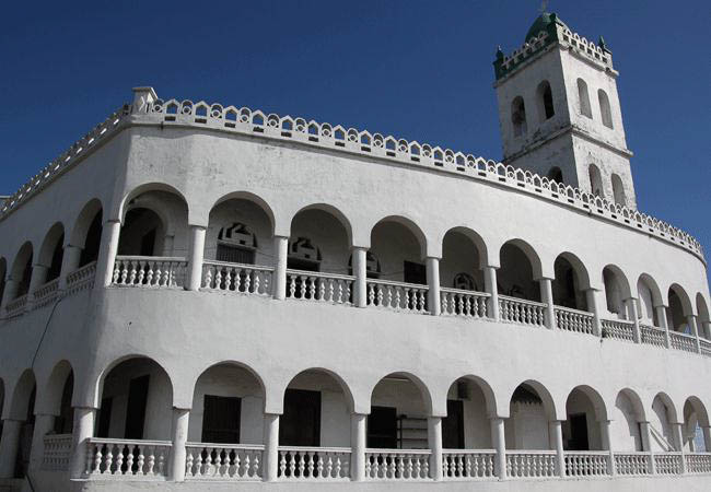 Grand Mosque in Moroni - Comoros Holidays and Tours