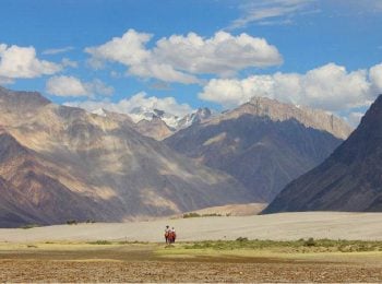 Photo of the Himalayan Mountains - India Holidays and Tours