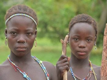Kamberi girls in village near Genu - Nigeria Holidays and Tours