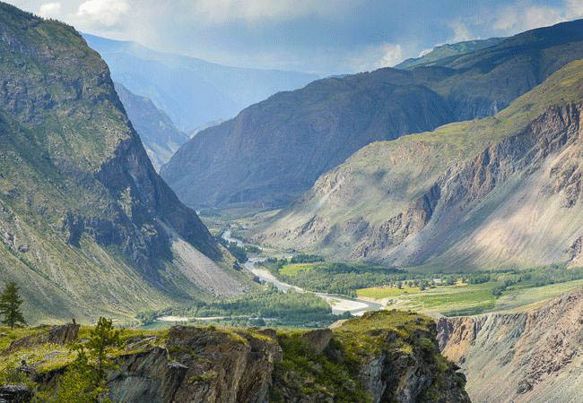 Russia Holidays and Tours - View of the Altai Mountains