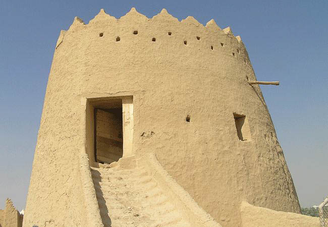 Saudi Arabia Holidays and Tours - Entrance to traditional fort