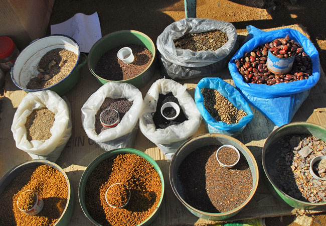 Spices own sale in market - Eritrea tours and holidays