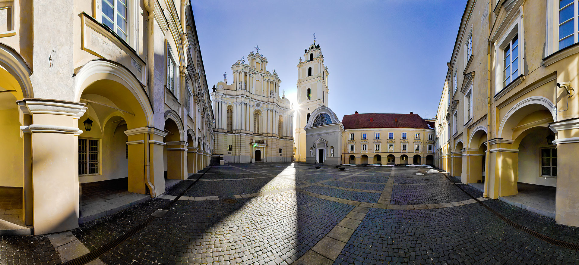 Historic buildings in Vilnius - Lithuania Holidays and Tours