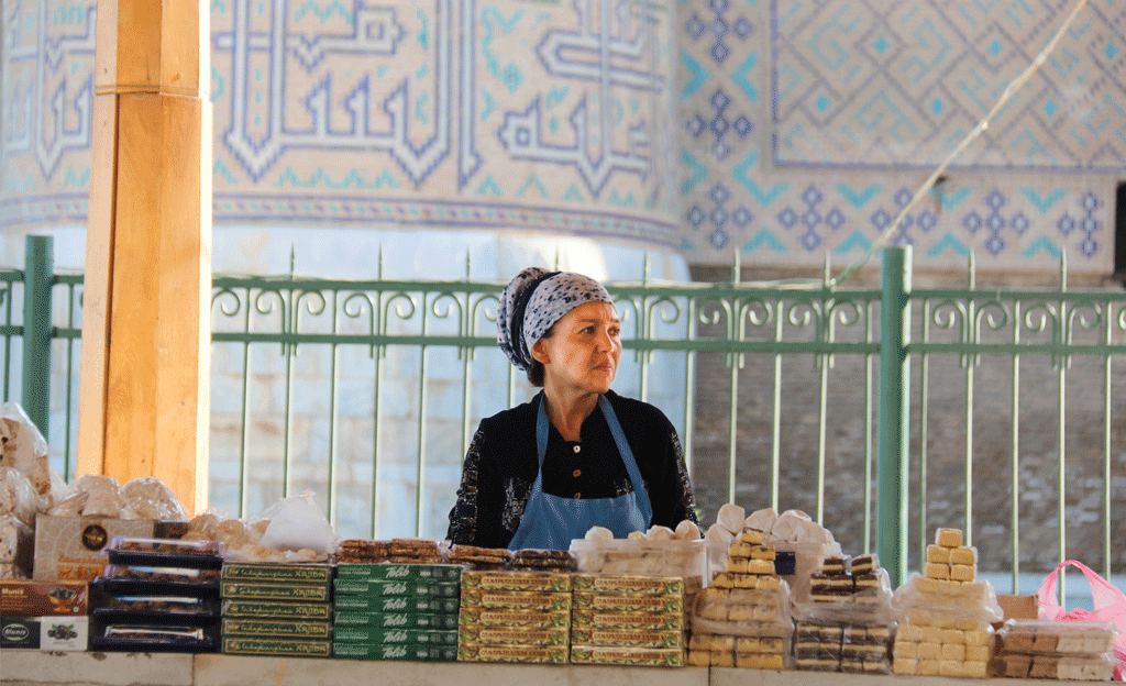 Uzbekistan itinerary - Bukhara bazaar tour