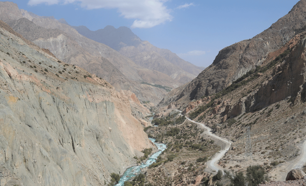 Silk Road Itinerary - driving through the mountains in Tajikistan tour