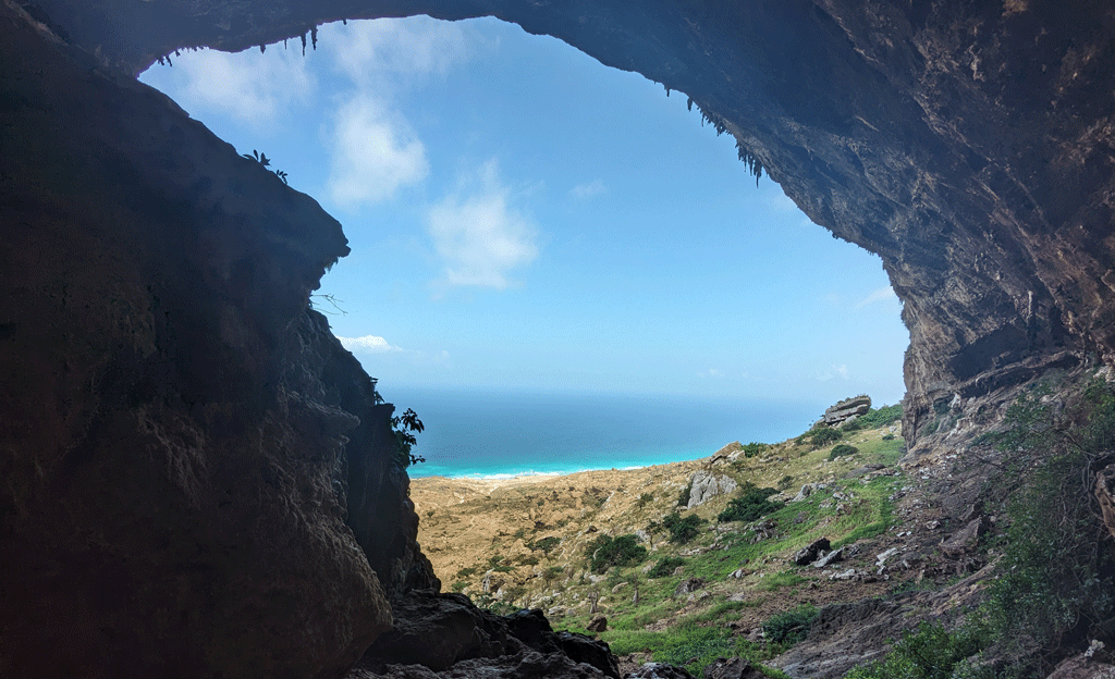 Hog Cave - hike in Socotra, Yemen