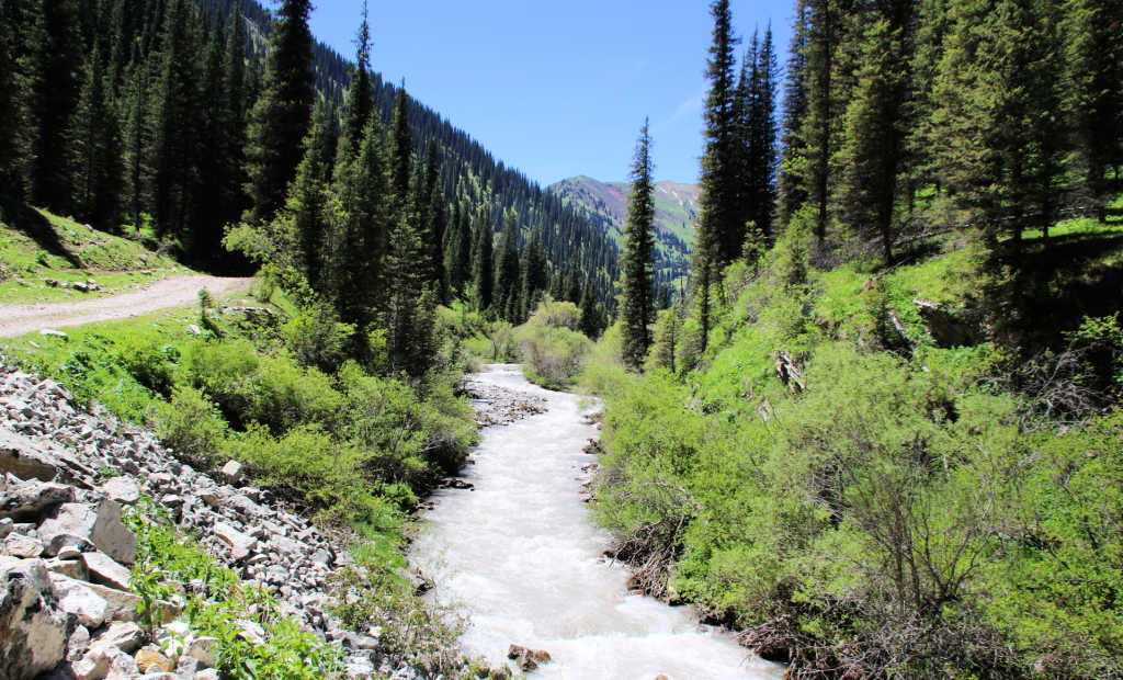 Kyrgyzstan river walk, recommended in our Kyrgyzstan travel guide